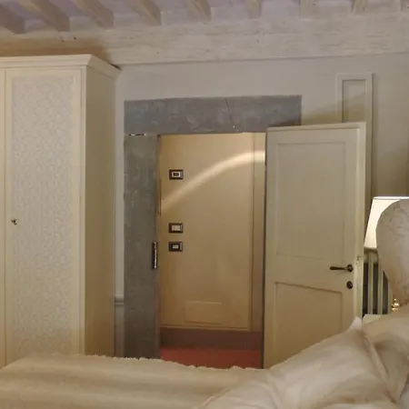 The House With Steam Room, Jacuzzi And Theater View Apartman *