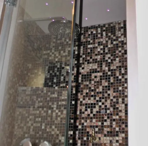 The House With Steam Room, Jacuzzi And Theater View Apartamento